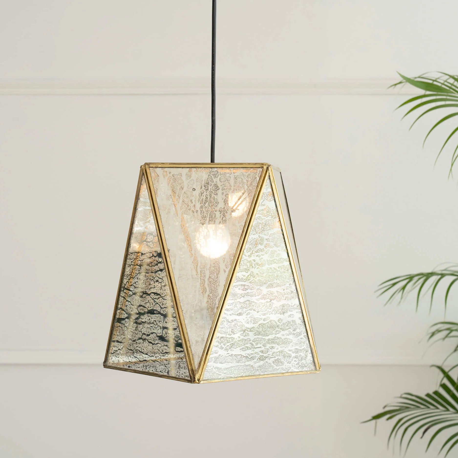 OoNA Hera Pendant Hanging Lamp OoNA