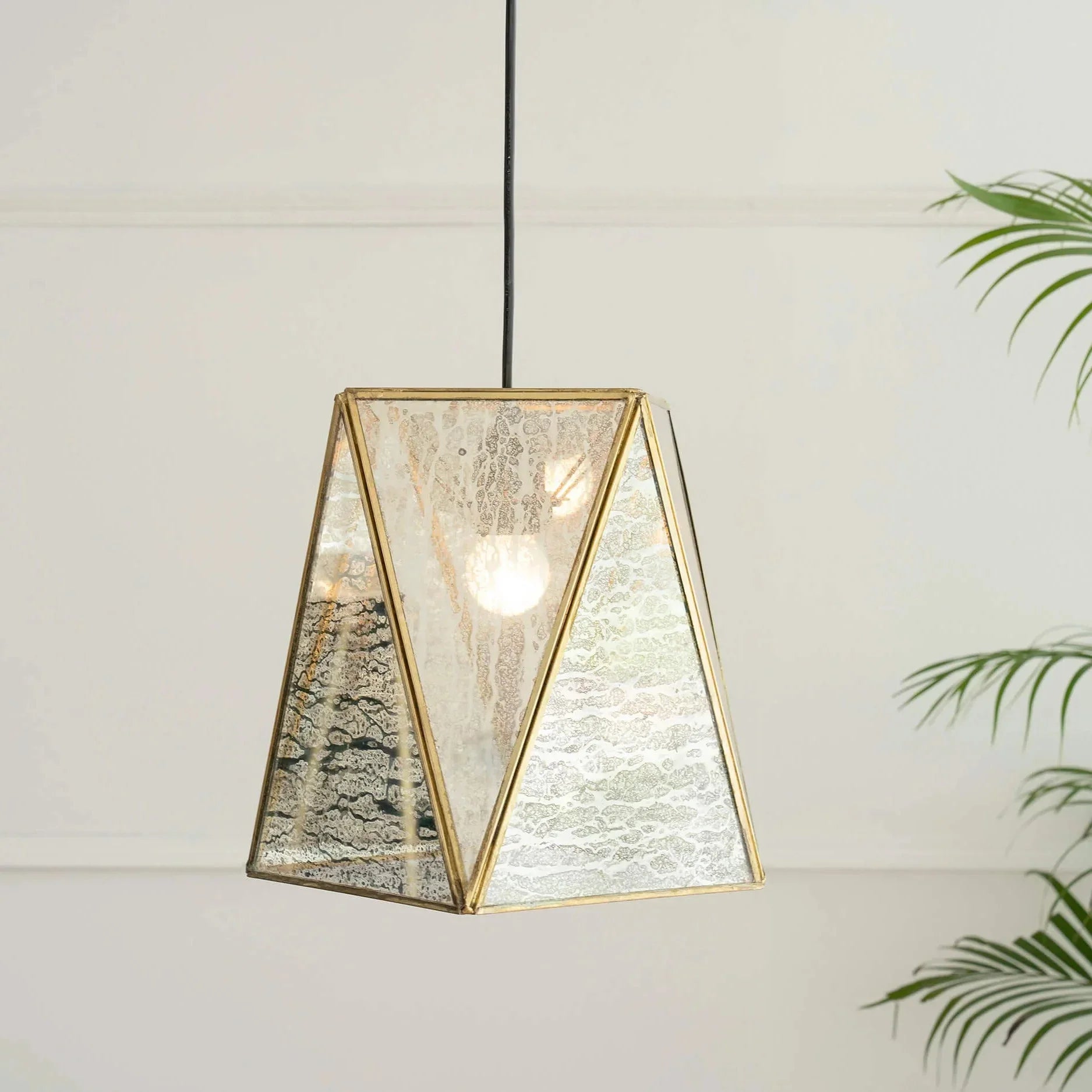 OoNA Hera Pendant Hanging Lamp OoNA