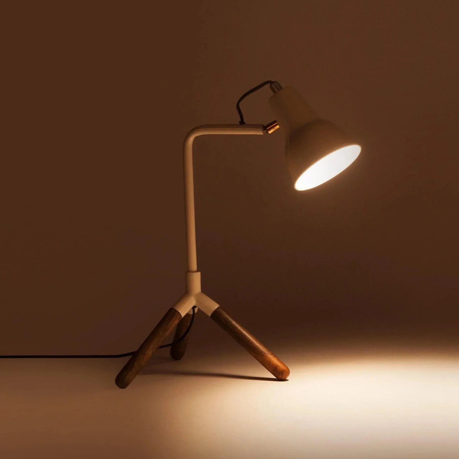 OoNA Leaner Study Table Lamp OoNA