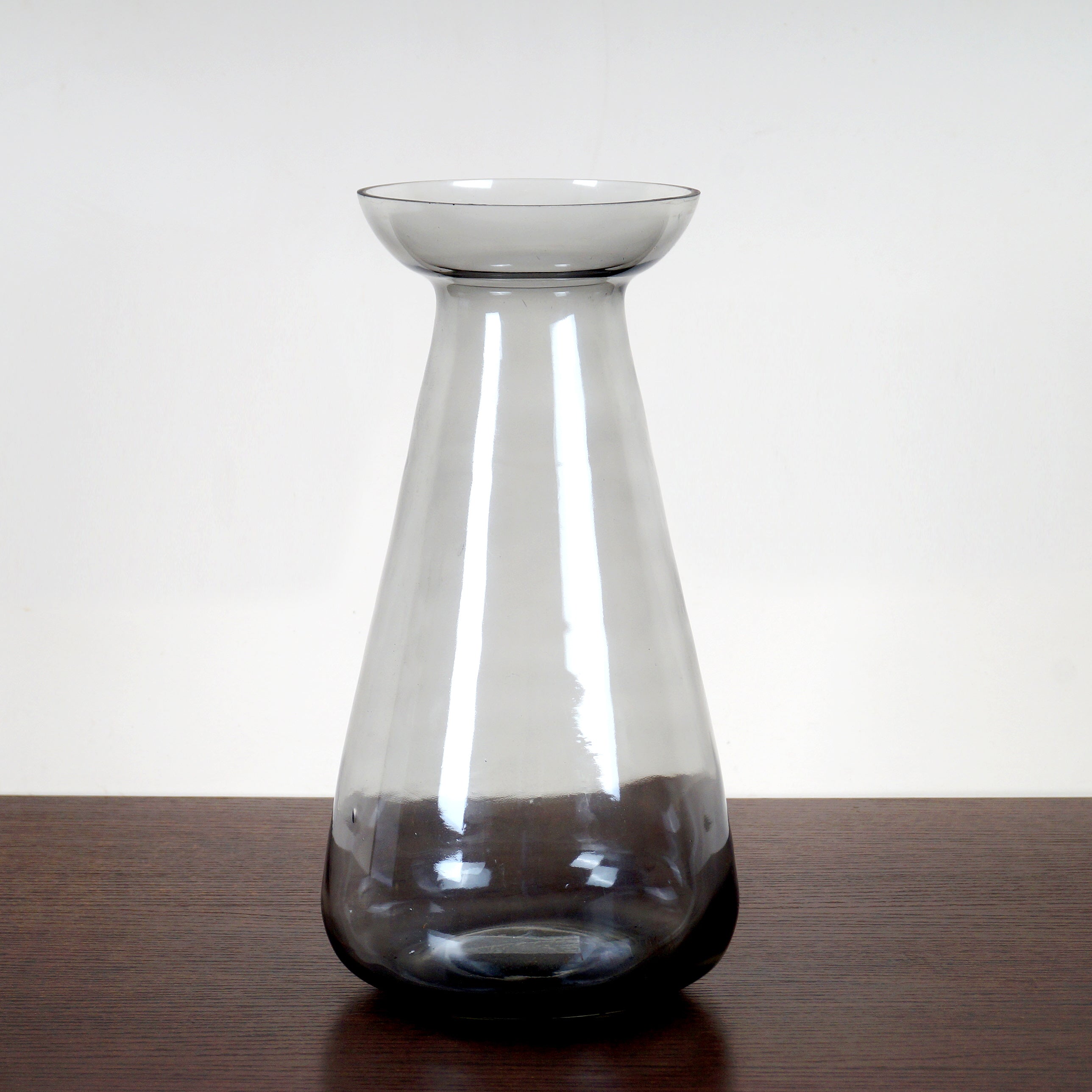OoNA AAOS Glass Vase Smoke