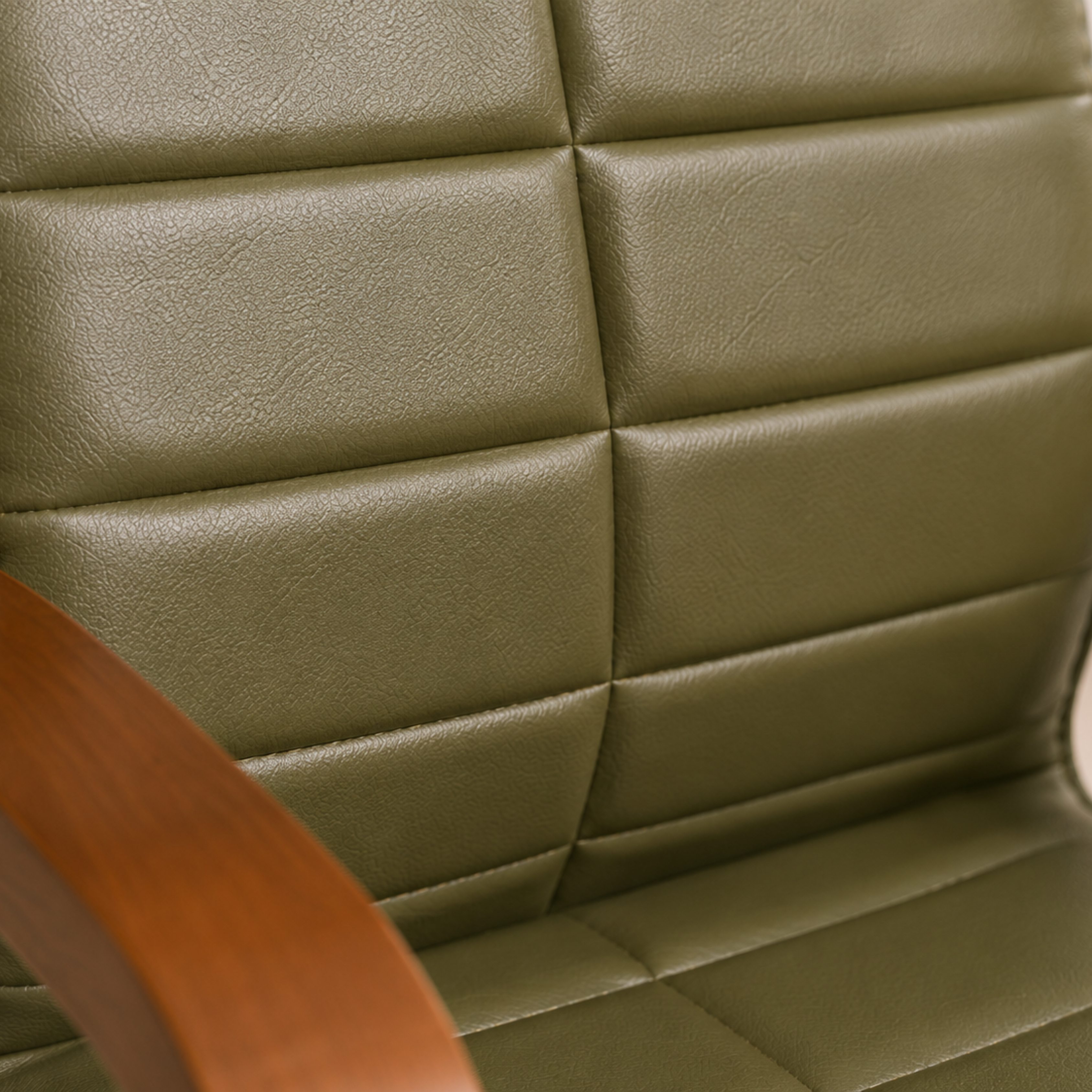 ARENA HIGH BACK DIRECTOR CHAIR DR 689 ARENA