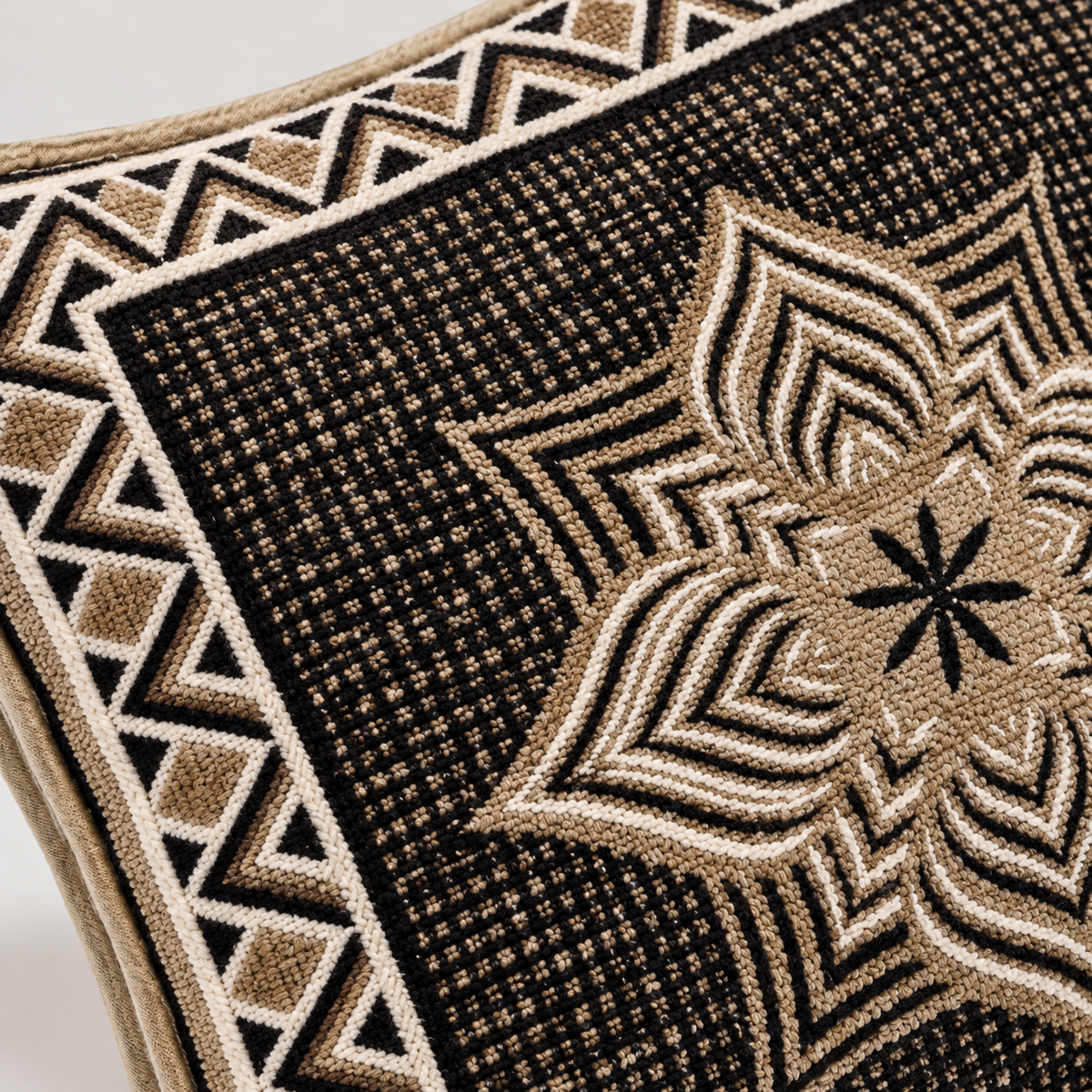OoNA Kktf Cushion Cover 16X16 Dn 261 OoNA