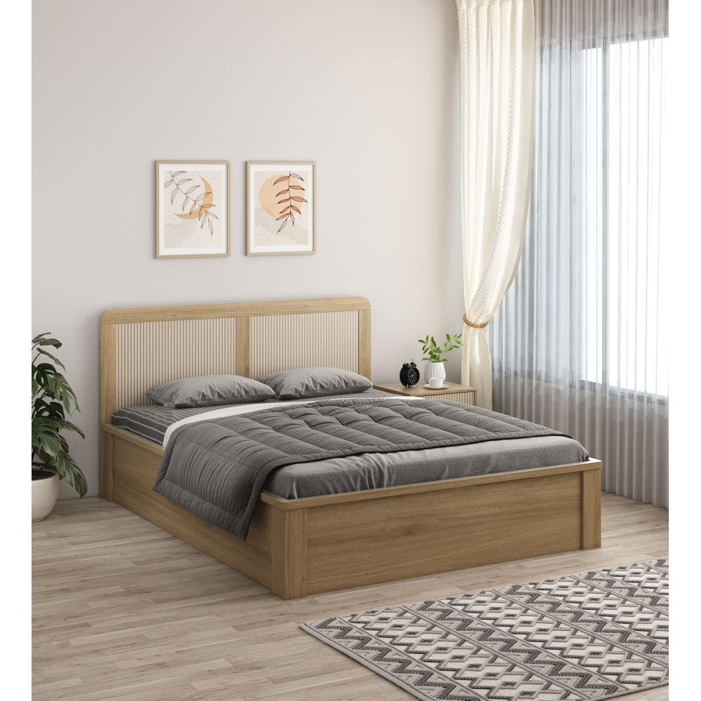 SW KING BED CLEO WITH 3/4 LIFTON STORAGE - SANTANA OAK & BAMBOO SPACEWOOD