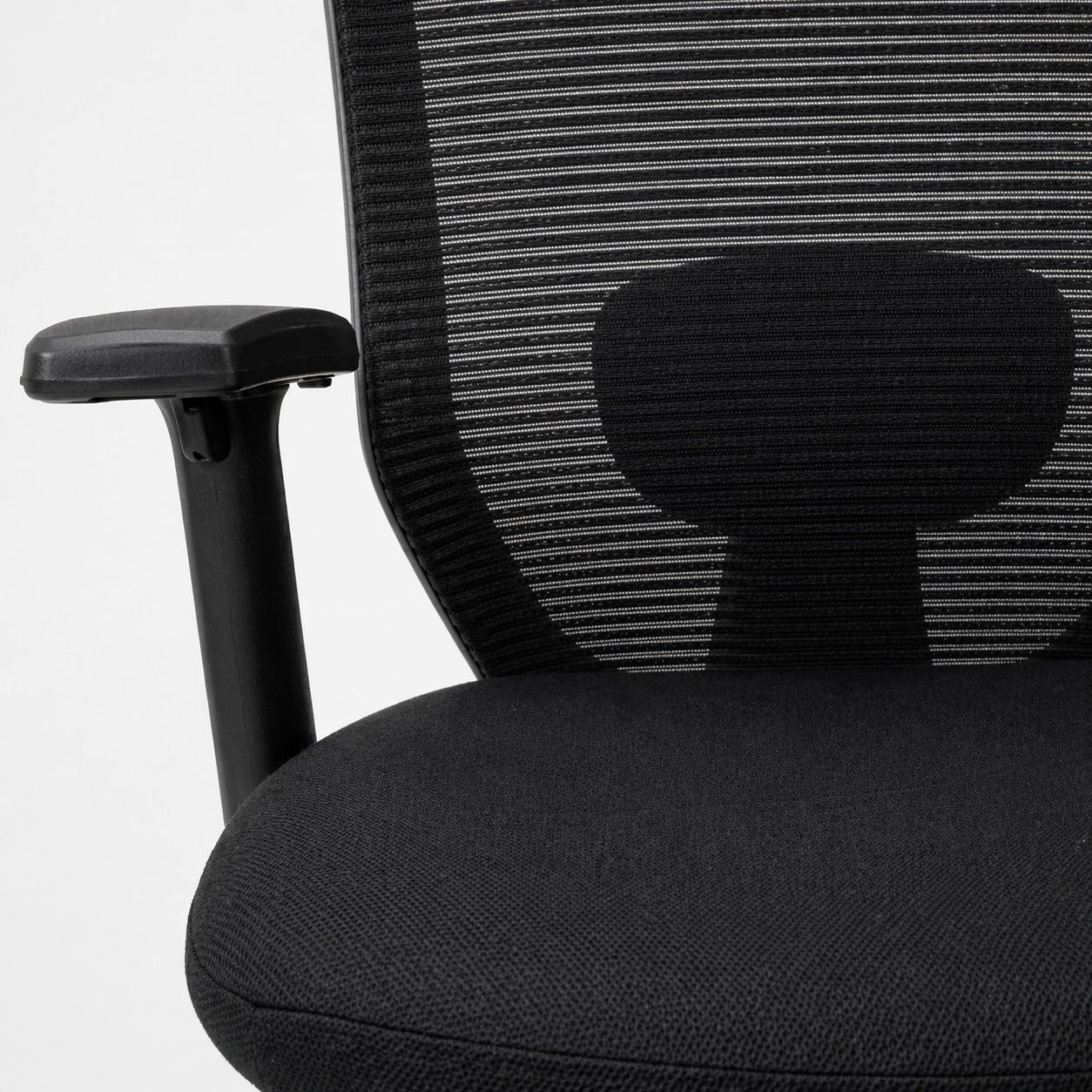 ARENA MID BACK CHAIR MUXA FERN BLACK MB CMM Arena Retails Pvt Ltd