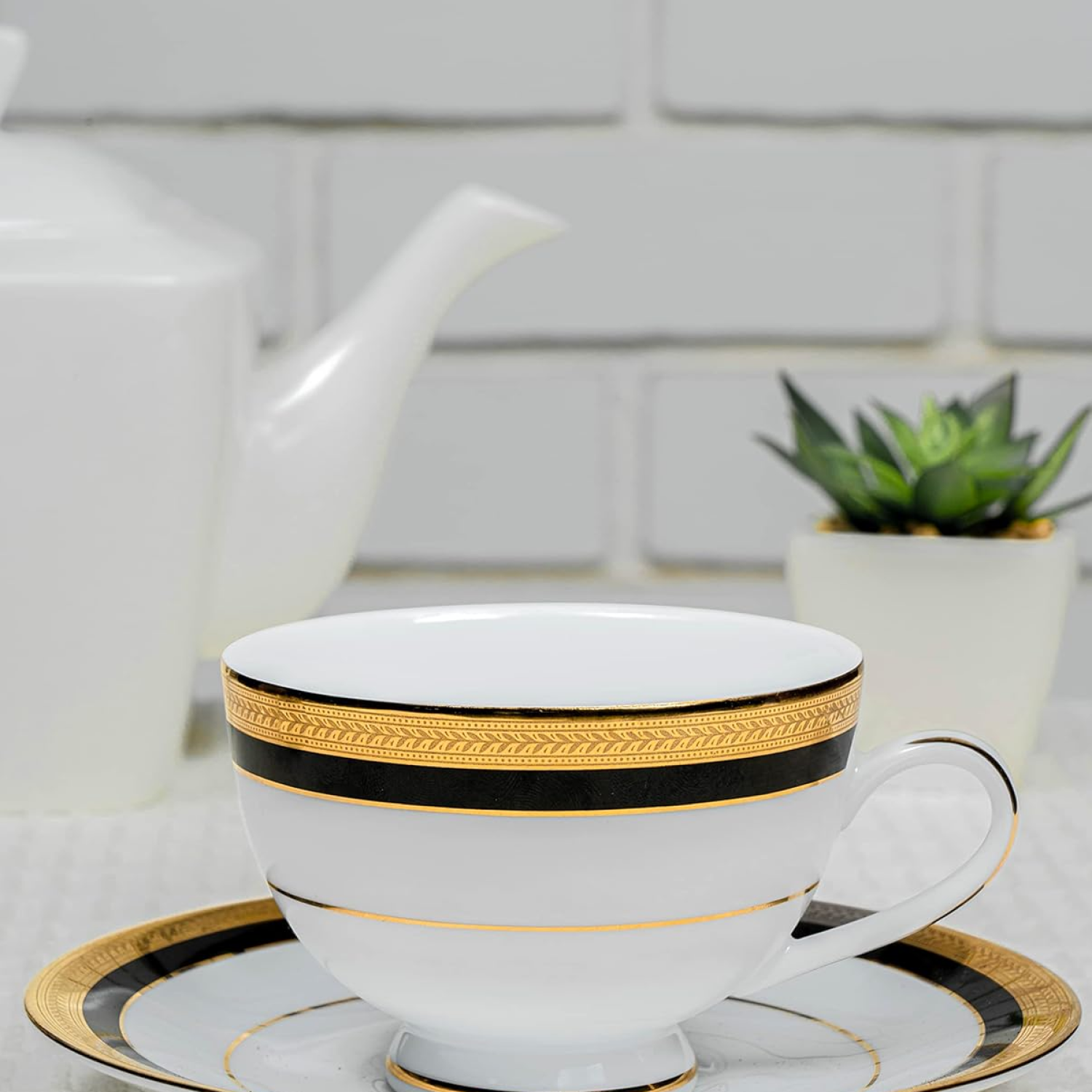 Dankotuwa Porcelain 24k Gold Luxury Cup and Saucer Set for Tea Coffee
