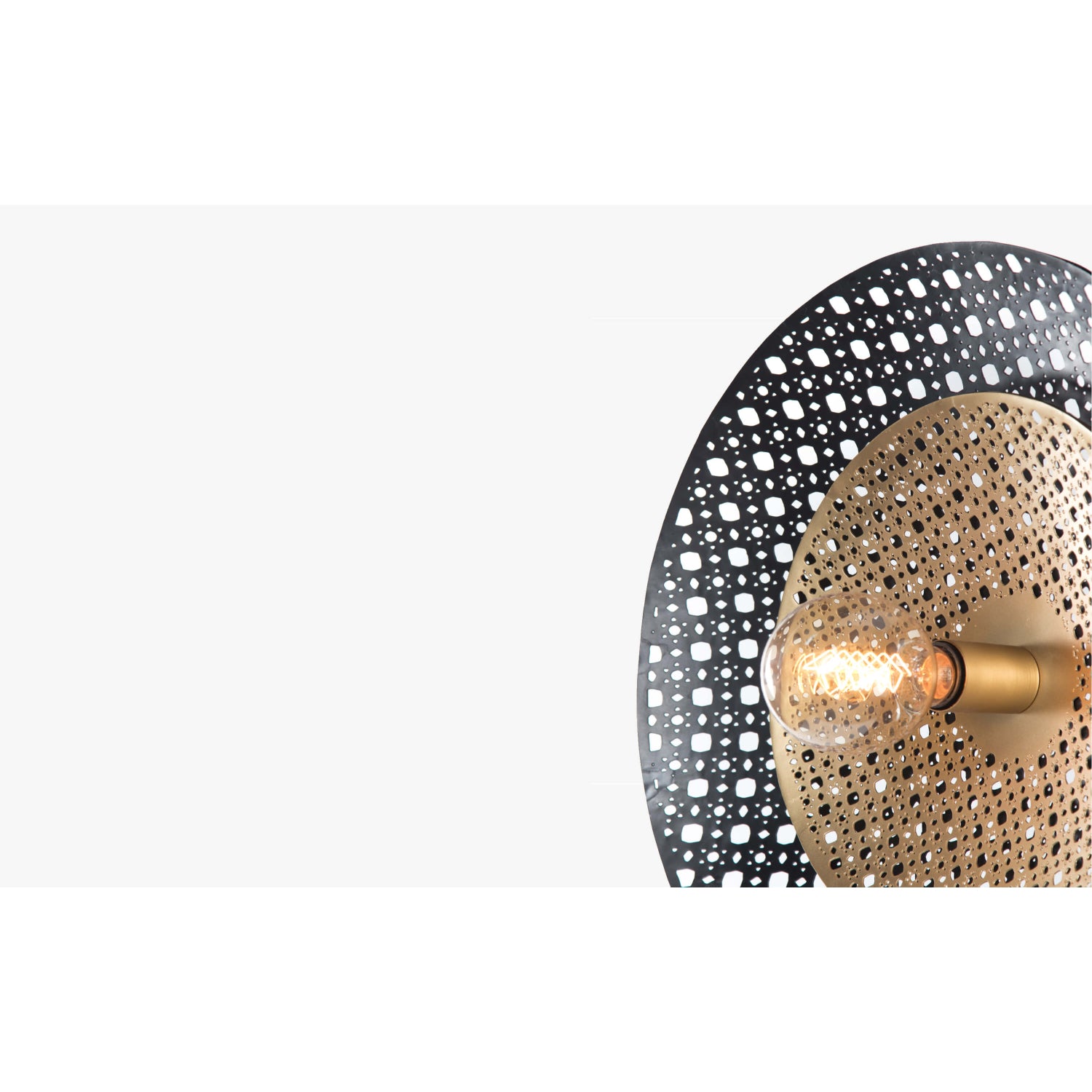 OoNA Louvre Floor Lamp